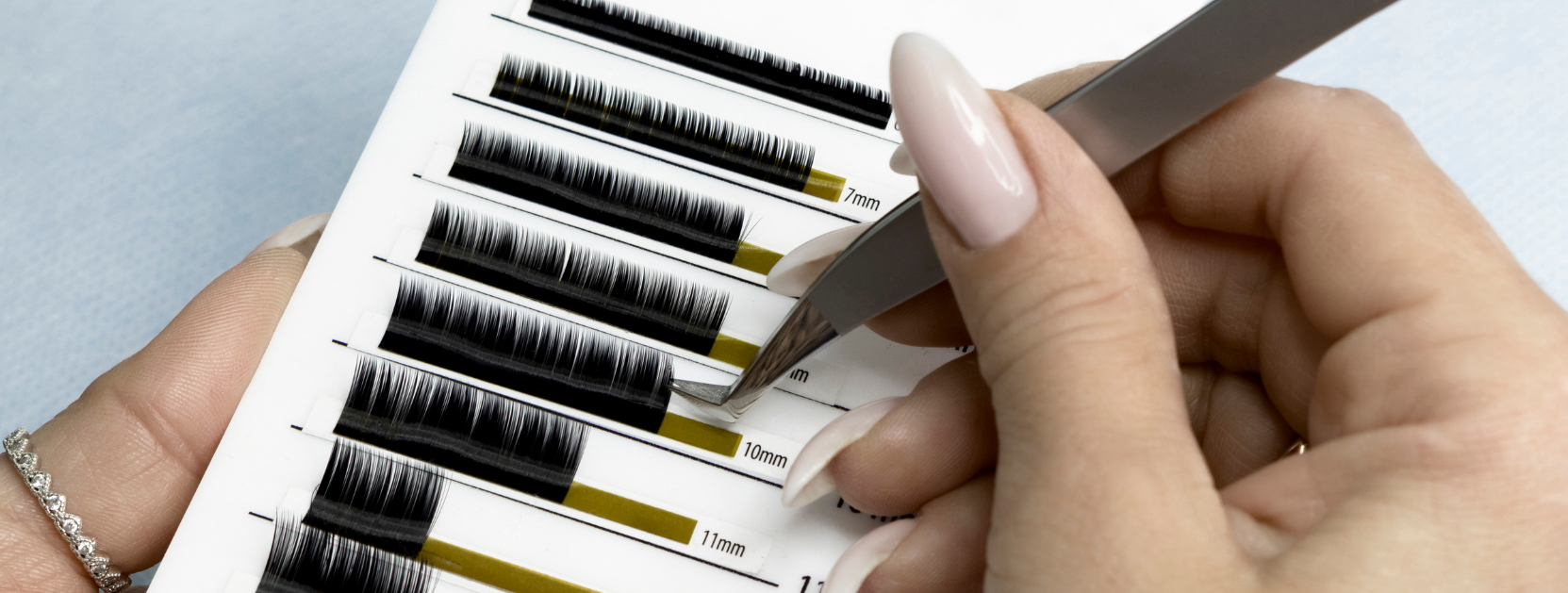 การเตรียมขนตาที่ Langel Boutique