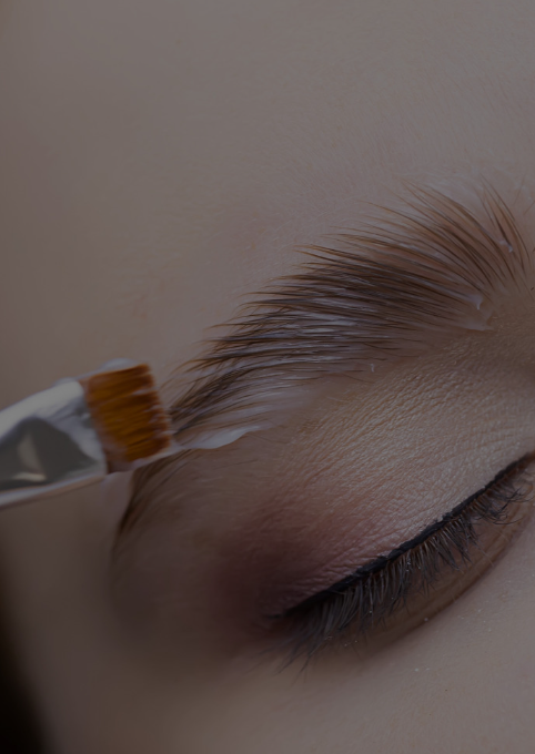 บริการดัดขนคิ้วที่ Langel Boutique