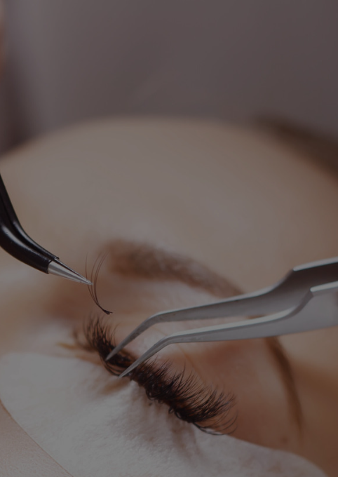 บริการต่อขนตาที่ Langel Boutique