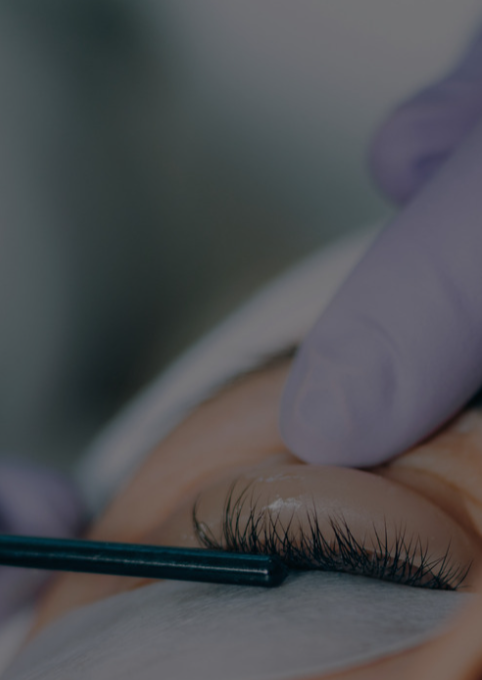 บริการดัดขนตาที่ Langel Boutique